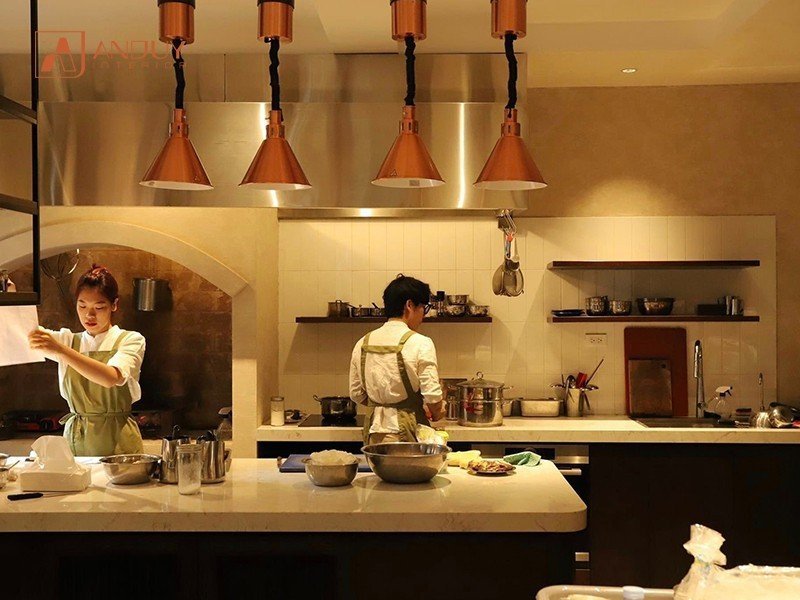 Không gian độc đáo tại Fine dining Lamai với cảm hứng hoa văn họa tiết đời Trần